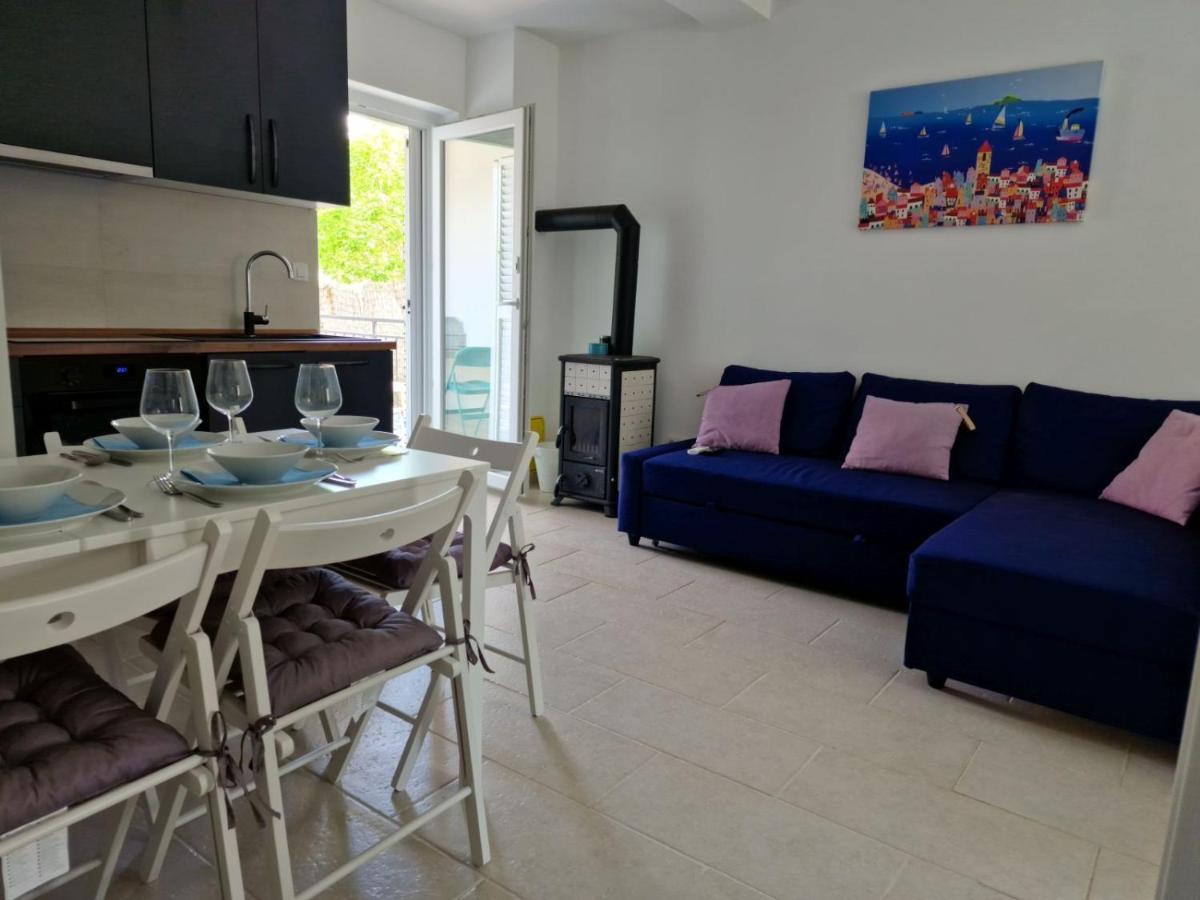Anna24 Holidays Vantacici
